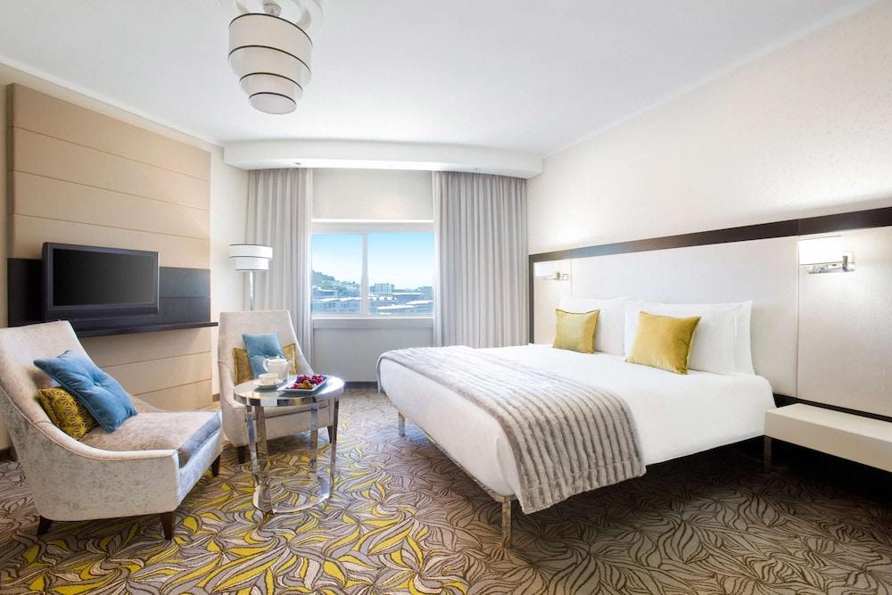 Southern Sun Waterfront كيب تاون المظهر الخارجي الصورة